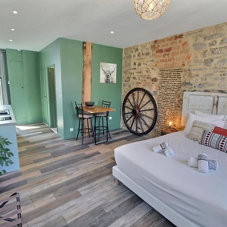 Appartement Centre-Ville Avec Terrasse Rustique ヴァンヌ エクステリア 写真